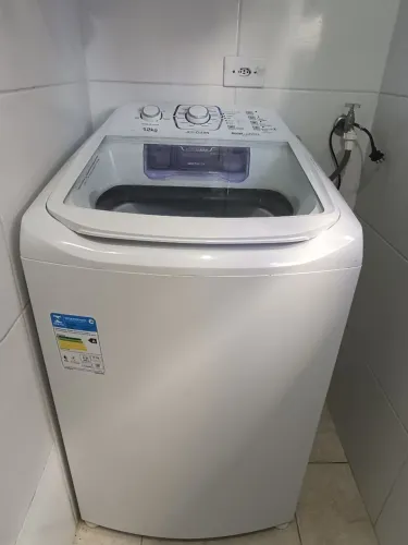 Máquina de lavar Eletrolux 12kg
