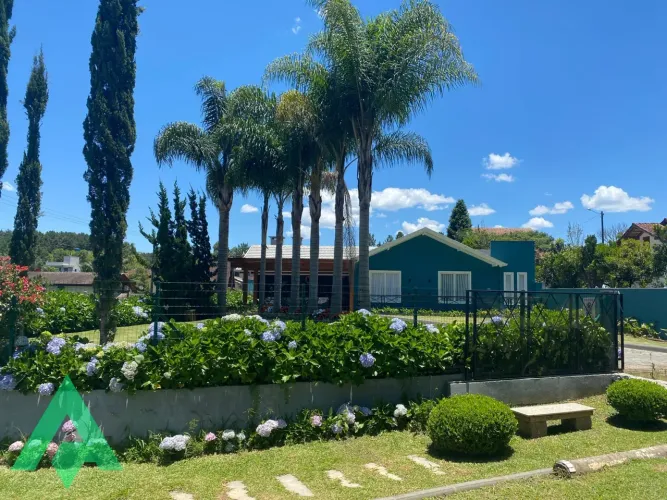 Casa alto padrão mobiliada, no Bairro Alto Cedros em Rio dos Cedros!