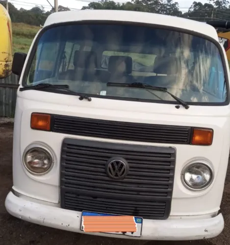 Volkswagen Kombi Standard 1.4 MI Total Flex 8V 2010