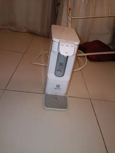 Purificador de Água Electrolux Pure 4x PE12B Branco - 3 Temperaturas (Bivolt)
