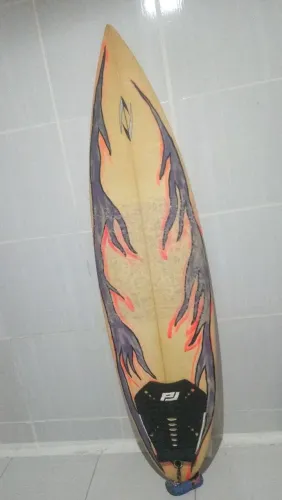 Prancha CUT BACK PRA VENDER..
