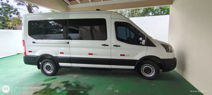 Ford Transit Minibus Vidrada 2.0 16V DIE Aut. 2024