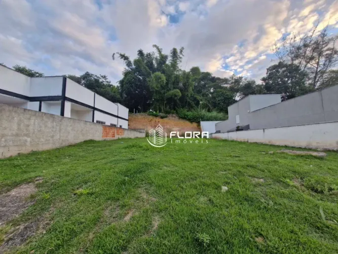Terreno à venda, 367 m² por R$ 250.000,00 - Várzea das Moças - Niterói/RJ