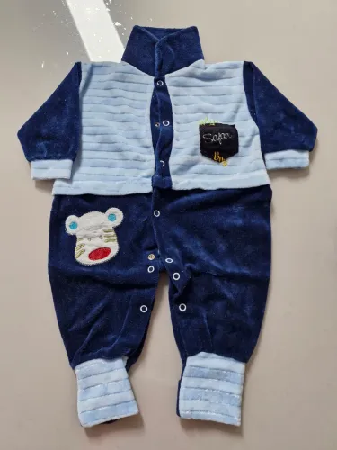 Macacão Plush M