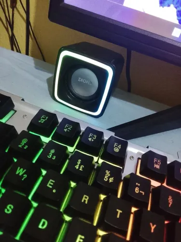 COMPUTADOR COMPLETO + CAIXINHA DE SOM + MOUSE E TECLADO