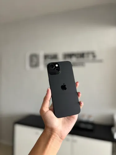 iPhone 15 128gb seminovo ?90% tudo funcionando