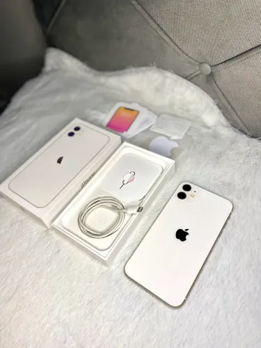 iPhone 11 todo original, novinho