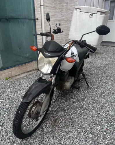 Vendo moto CG Cargo 125i 2015