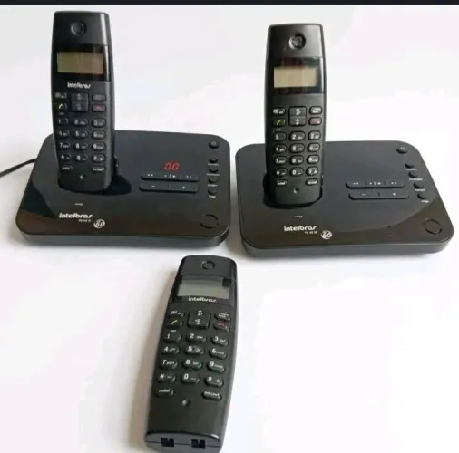 02 telefones sem fio Intelbras com secretaria eletrônica