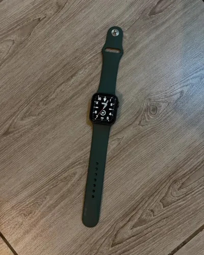 Apple Watch Series 4 - Em Estado de Novo