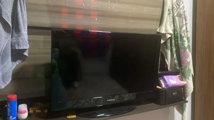 Tv Samsung 32 NÃO É SMART