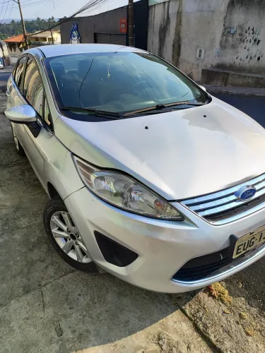 Ford Fiesta Sedan SE 1.6 16V Flex 4P 2011