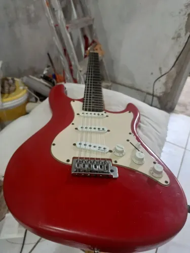 Vendo guitarra strinberg design USA
