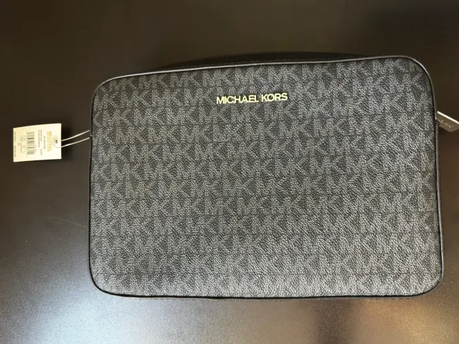 Bolsa transversal Michael Kors Preta