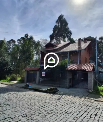 CASA INDIVIDUAL, COM 04 QUARTOS, 140M2, BAIRRO DESVIO RIZZO