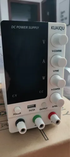 Fonte Anodizadora e Bancada