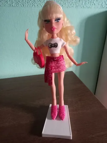 Bratz cloe hello kitty