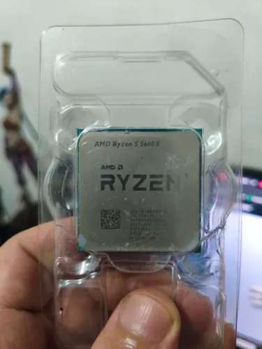 AMD Ryzen 5 5600x 
