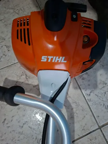 Vendo Roçadeira fs 221