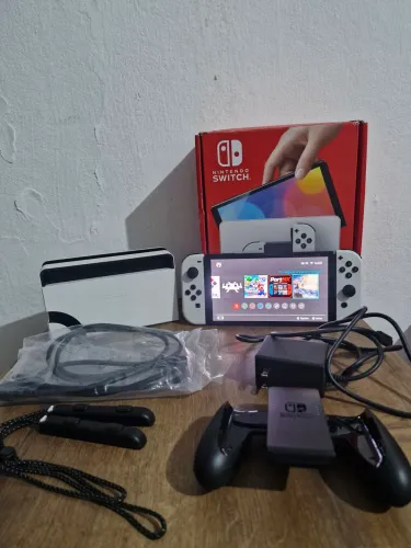 Nintendo Switch Oled Desbloqueado + MicroSD 128GB