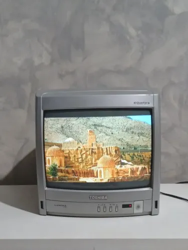 TV de Tubo Toshiba 14 polegadas
