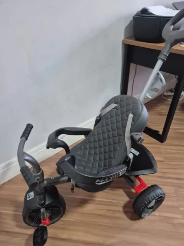 Triciclo Infantil Smart com Empurrador