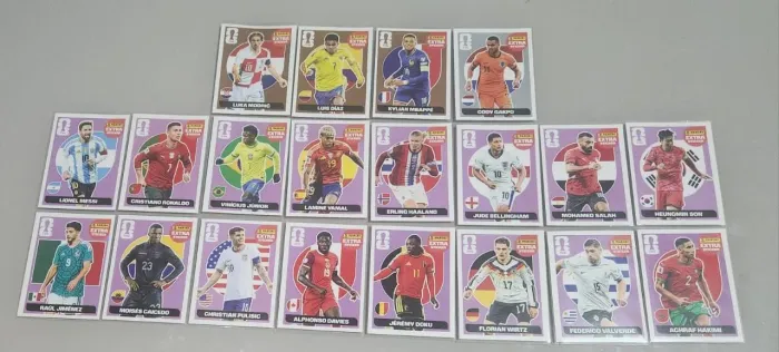 KIT FIGURINHAS LEGENDS