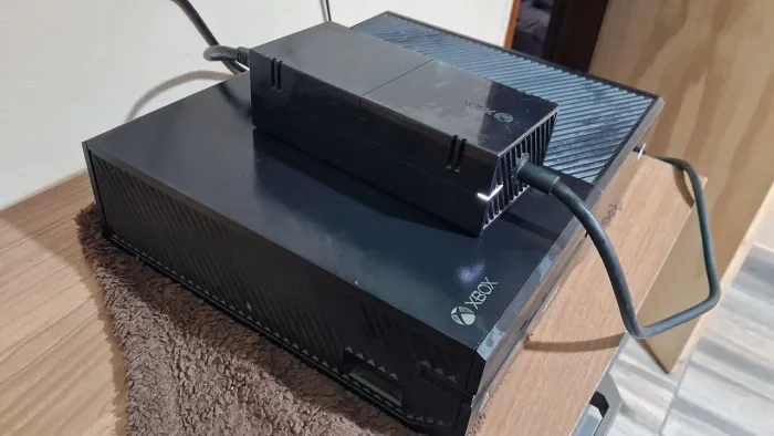 Vende-se Xbox one 500GB