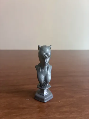 Mini busto Omelete Box Mulher Gato
