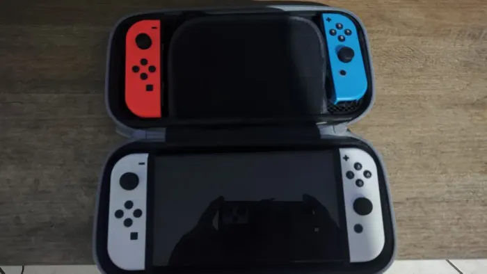 Nintendo Swicth Oled 64 GB + Cartão SD 148GB