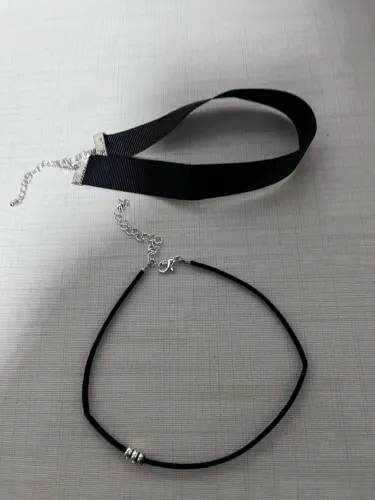 kit 2 chokers pretas (grossa + fina) ajustáveis