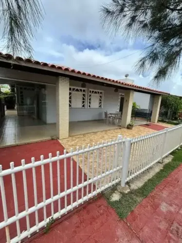 CASA À VENDA NO CONDOMÍNIO RIVIERA DEL MAR  MOSQUEIRO | ARACAJU/SE  More