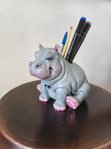 PORTA-LÁPIS HIPOPÓTAMO FOFINHO - IMPRESSÃO 3D E PINTURA ARTESANAL