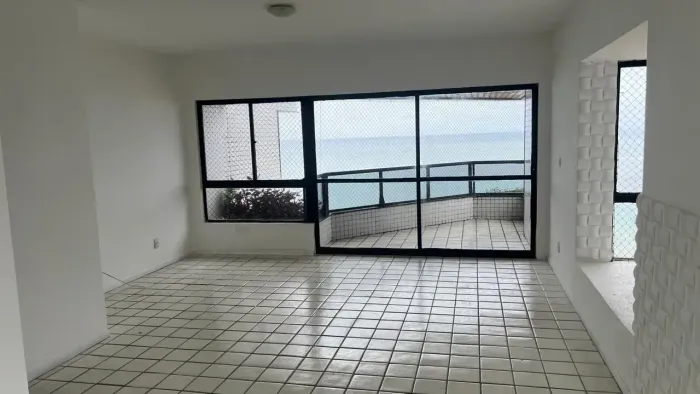 vendo excelente apartamento 178 M2 4 quartos 3 suites beira mar de candeias