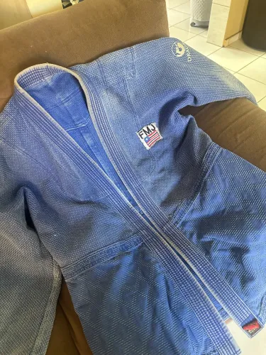 Kimono de jiu jitsu usado tamanho G