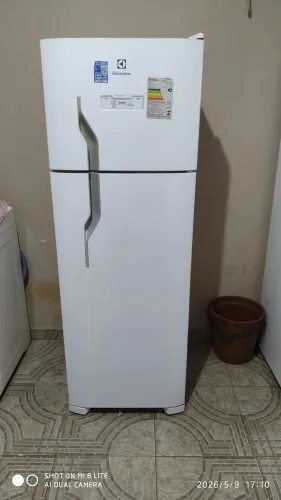 Geladeira Frost Free Electrolux