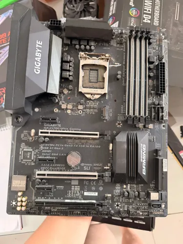 Placa mãe Gigabyte GA-Z270X ultra gaming