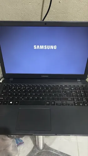 Vendo notebook da Samsung 