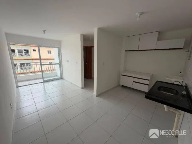Apartamento com 2 dormitórios para alugar, 50 m² por R$ 1.700,00/mês - Itararé - Campina G