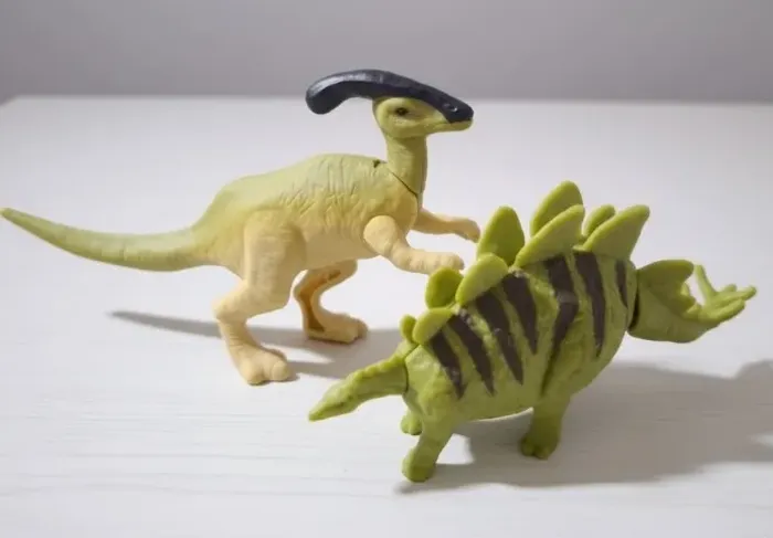 Duo Dinossauros Jurassic World - Parassaurolofo e Estegossauro McDonald's
