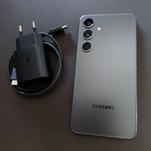 Samsung Galaxy S24 512GB 8GB - Bateria 92% + Carregador 25W