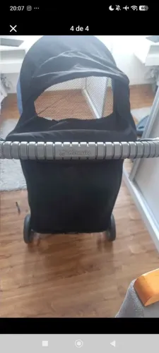 Vende se carrinho de bebê reclinável 