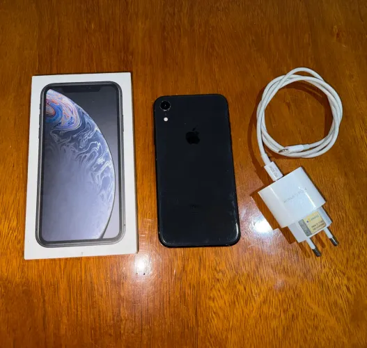 iPhone XR 128gb (com caixa + carregador)