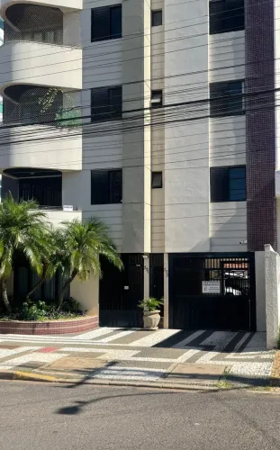 APARTAMENTO PARA LOCAÇÃO - R$ 2.100 Condomínio incluso na Rua Goiás