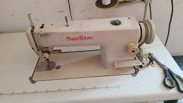 Máquina reta sun star 