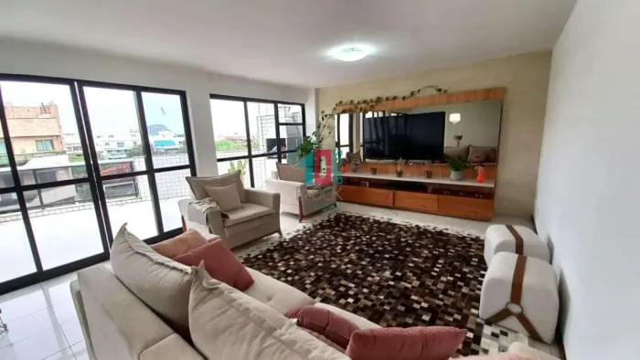 Recreio dos Bandeirantes | Cobertura 4 quartos, sendo 3 suites