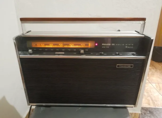 Rádio Philco Ford transglobe am/fm 9 faixas