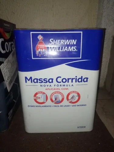 Latão de massa corrida Sherwin wilhams 