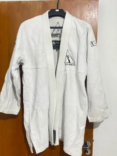 Kimono Branco Alliance A4
