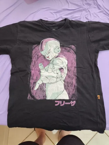 Camisas do Dragonball usada preta esbranquiçadas
